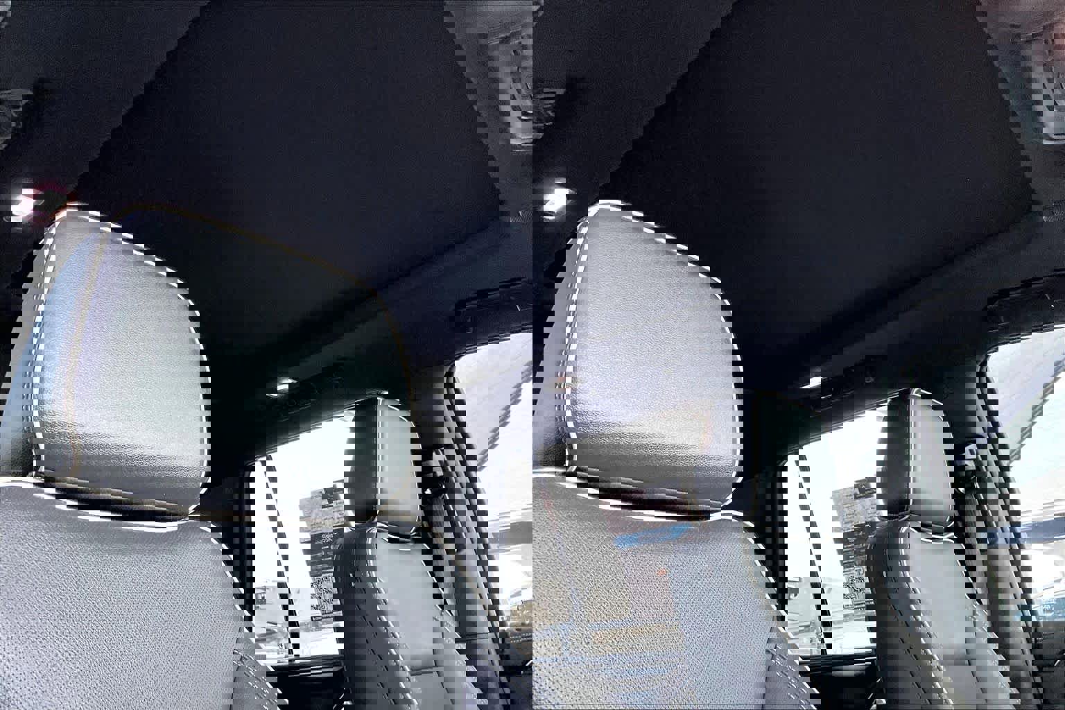 Used 2022 GMC Yukon SLT w/ SLT Premium Package image 14