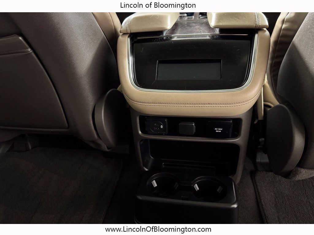 Certified 2022 Lincoln Navigator L Reserve AWD/4WD image 12