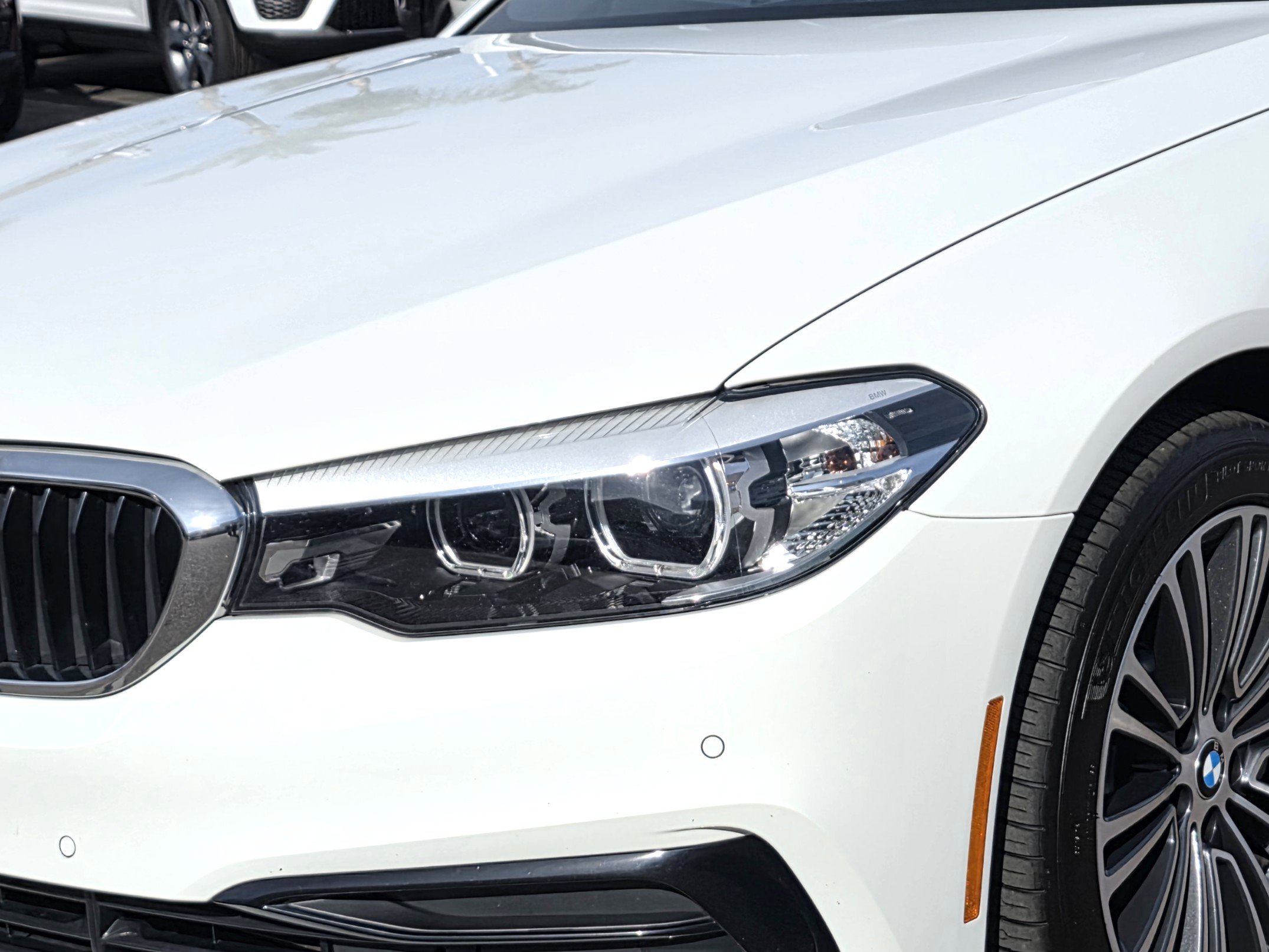 Used 2020 BMW 530e w/ Convenience Package image 8