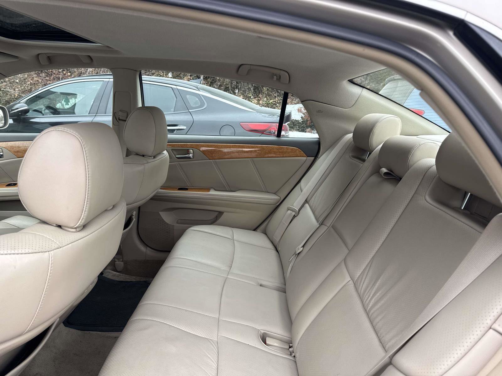 Used 2006 Toyota Avalon Limited image 13