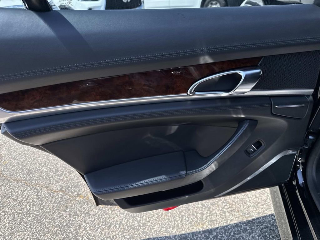 Used 2012 Porsche Panamera AWD/4WD image 12