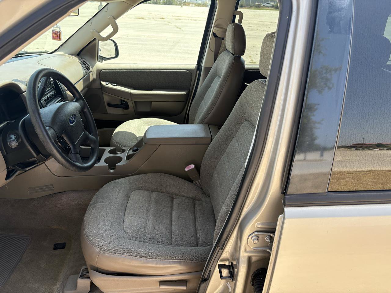 Used 2004 Ford Explorer XLS RWD image 52