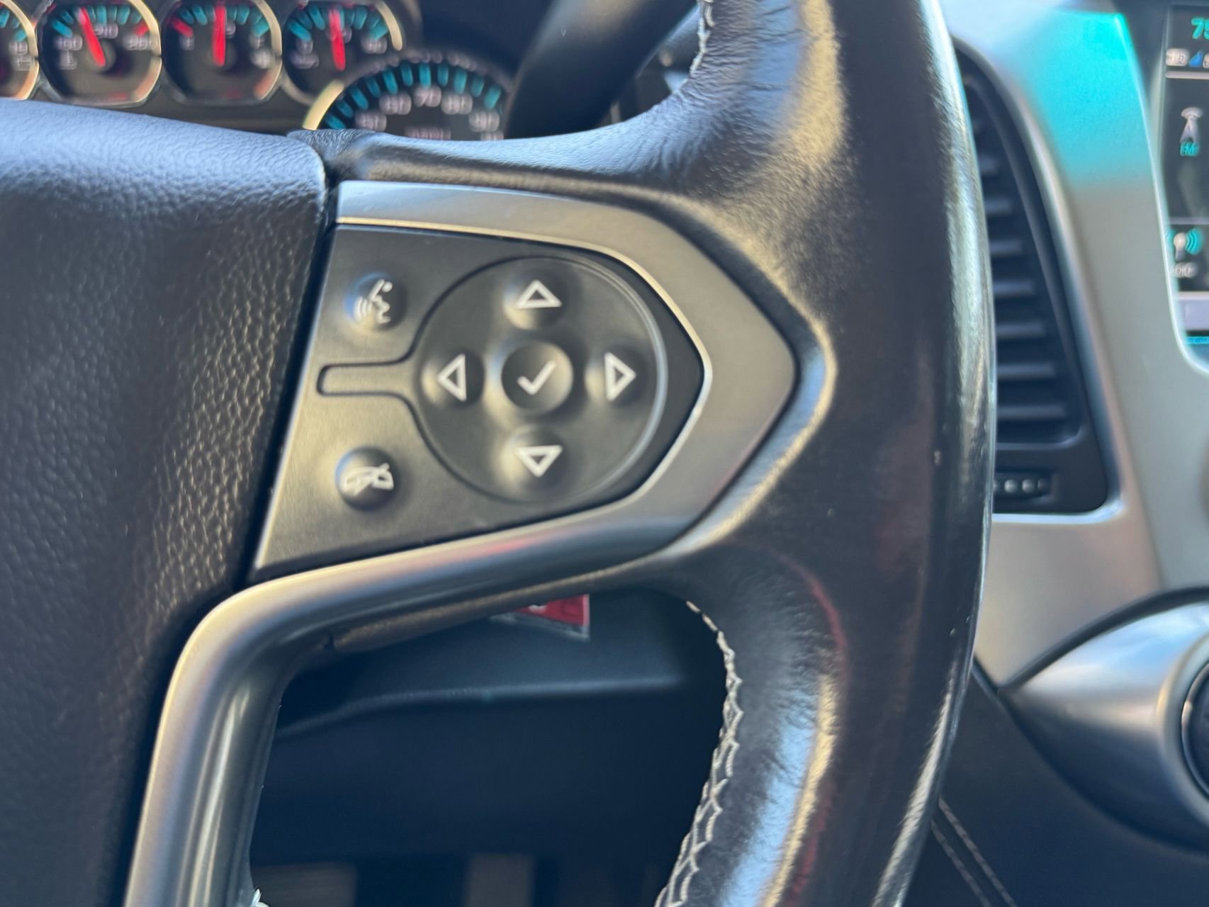 Used 2018 Chevrolet Tahoe LS RWD image 19