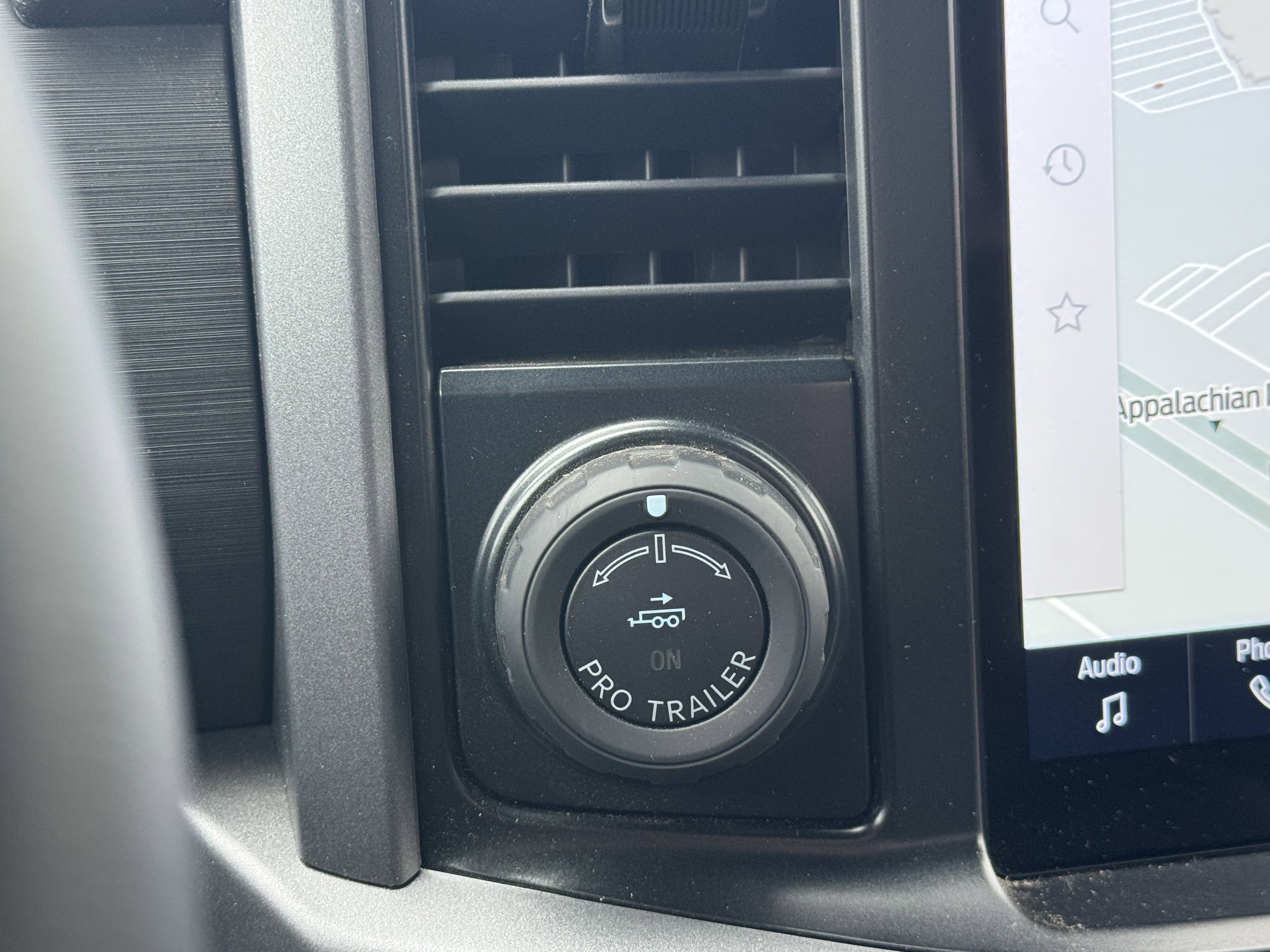 New 2025 Ford F150 XLT w/ Equipment Group 302A MID image 17