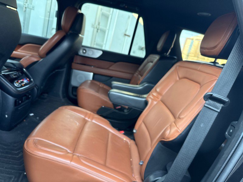 Used 2019 Lincoln Navigator Reserve w/ Cargo Package image 40