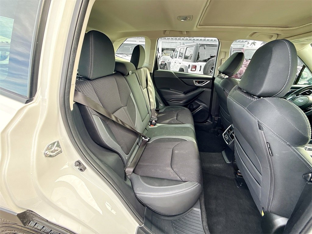 Used 2023 Subaru Forester Premium image 31