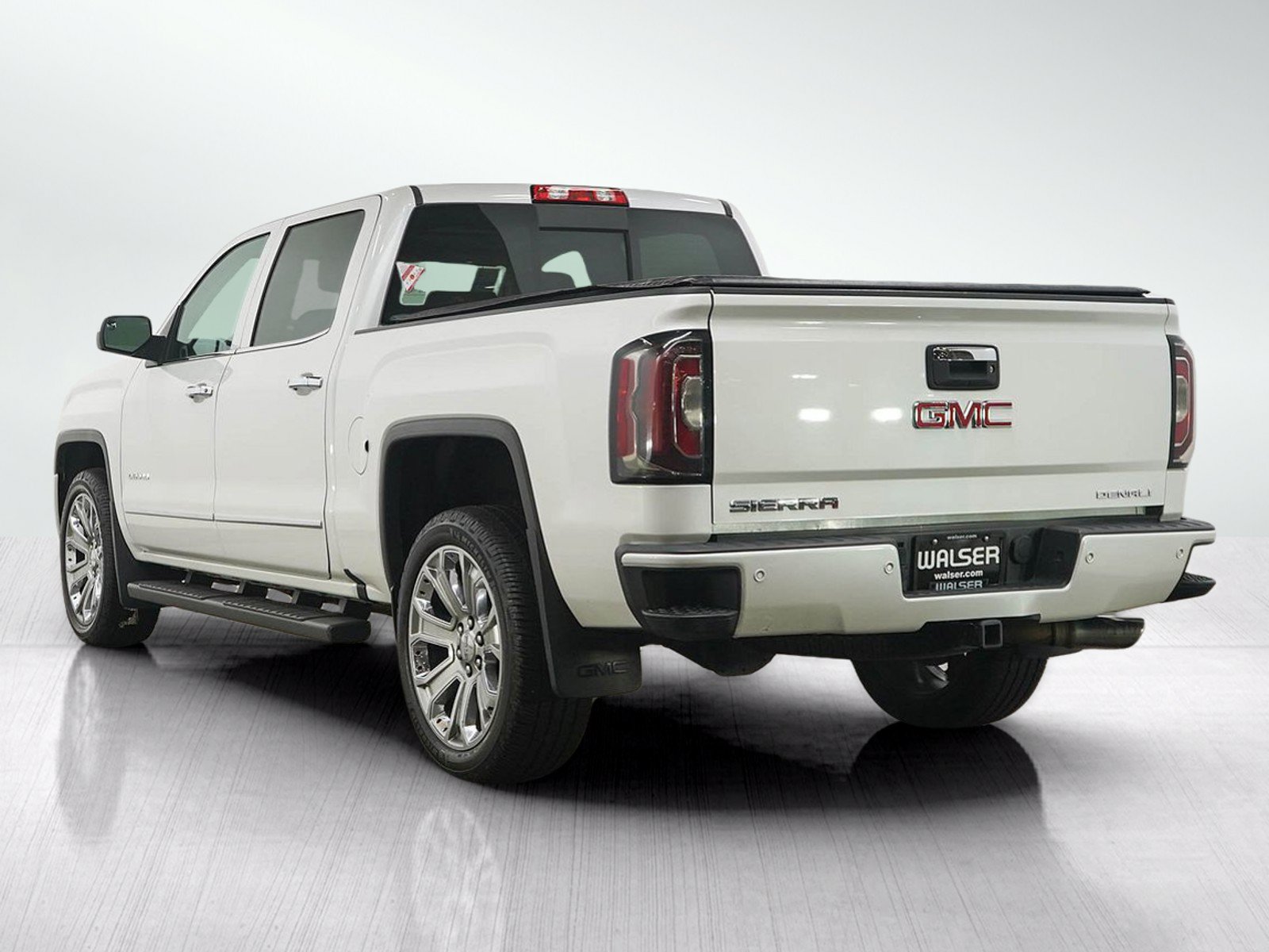 Used 2018 GMC Sierra 1500 Denali w/ Denali Ultimate Package AWD/4WD image 3