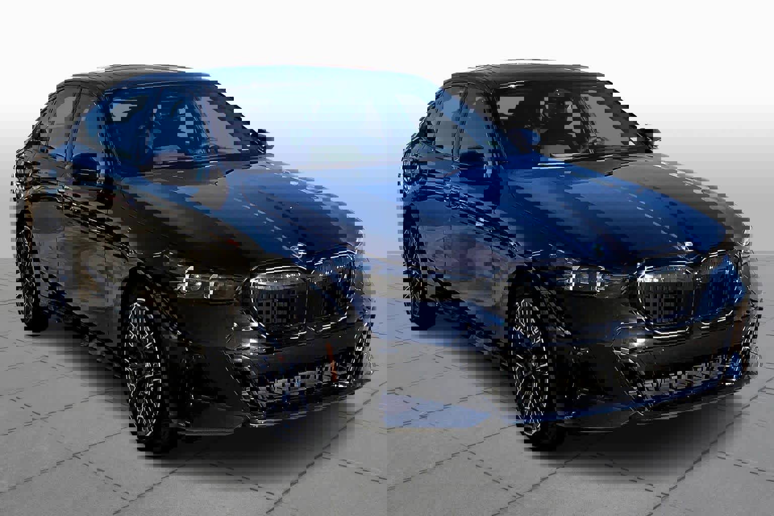 New 2026 BMW i5 eDrive40 w/ M Sport Package image 2