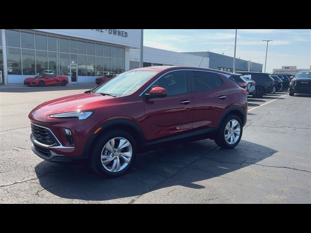 Certified 2024 Buick Encore GX Preferred w/ Comfort Package AWD/4WD image 4