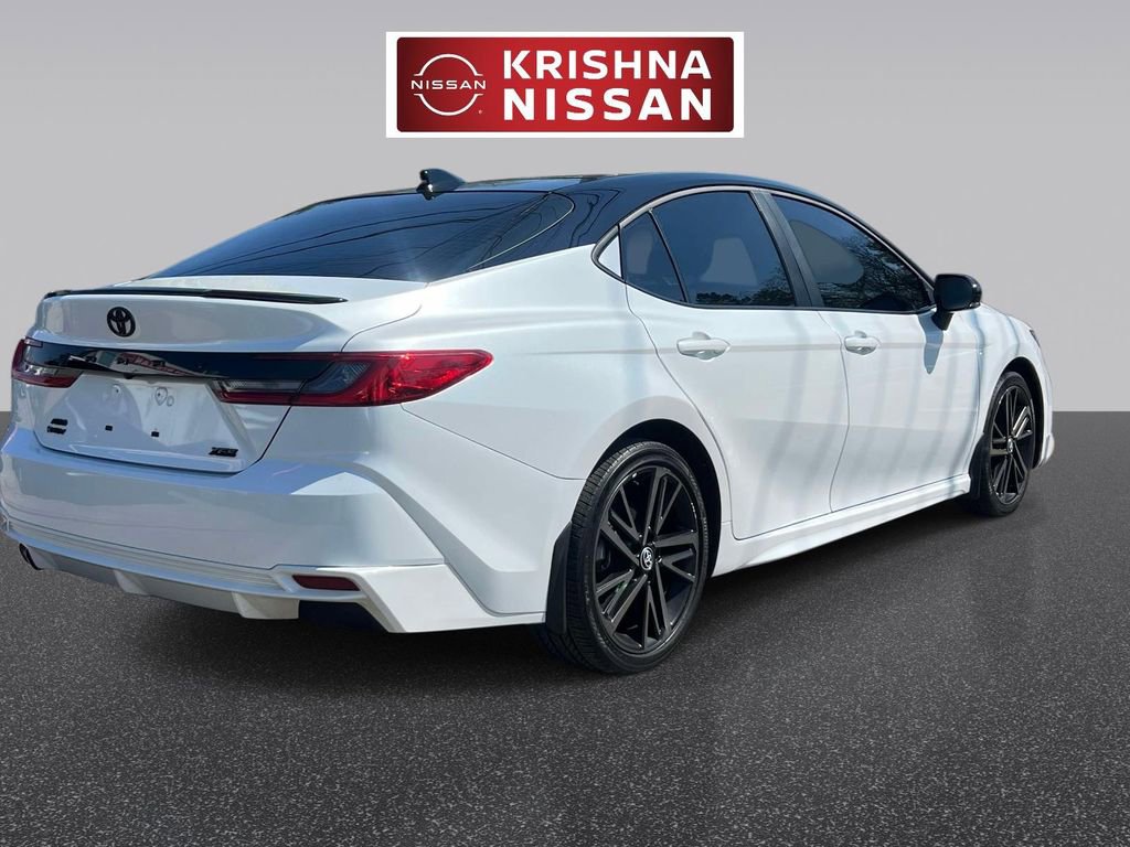 Used 2025 Toyota Camry LE AWD/4WD image 5