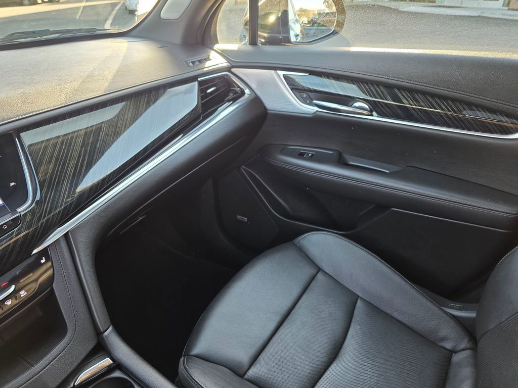 Used 2020 Cadillac XT6 Premium Luxury image 42