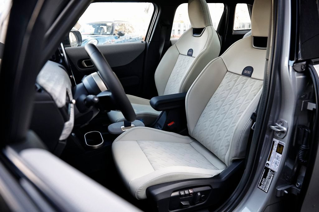 New 2026 MINI Cooper 4-Door Hardtop FWD image 20