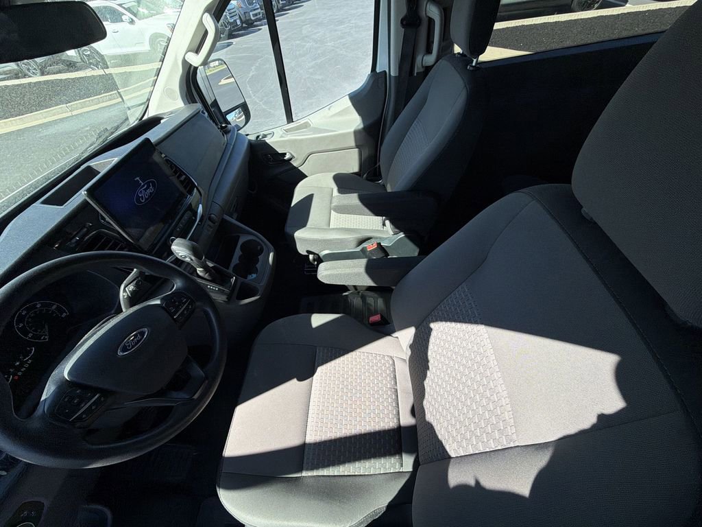 Used 2023 Ford Transit 350 XLT RWD image 11