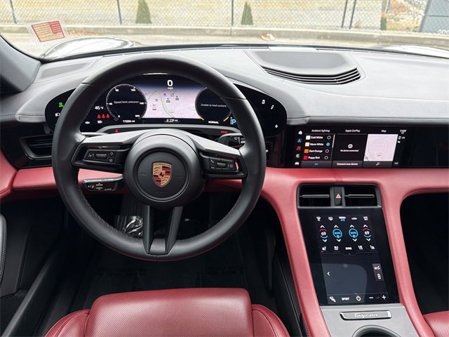 Used 2023 Porsche Taycan image 21