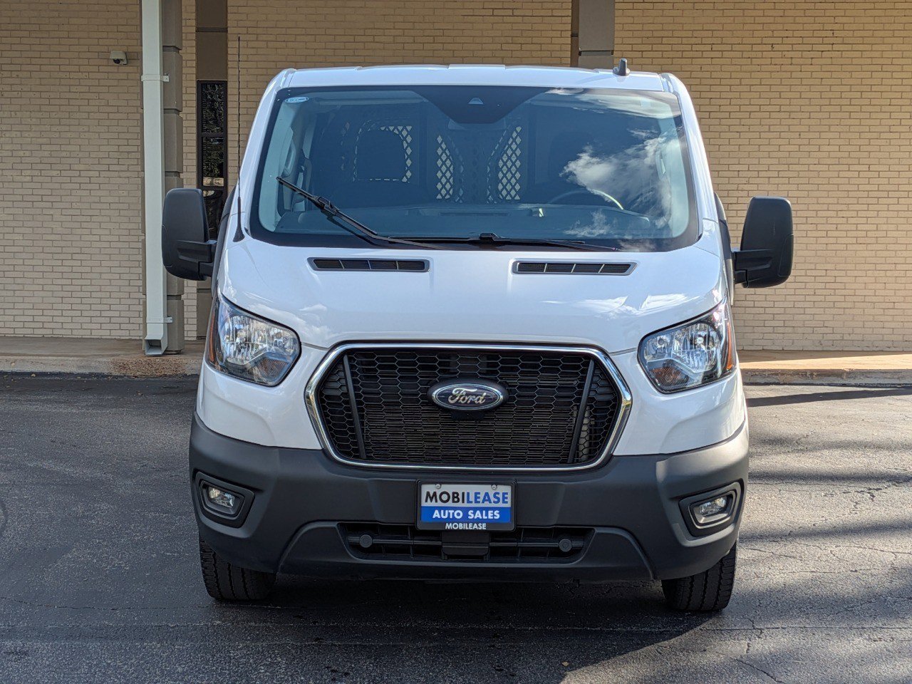 Used 2024 Ford Transit 250 Low Roof w/ Exterior Upgrade Package image 2