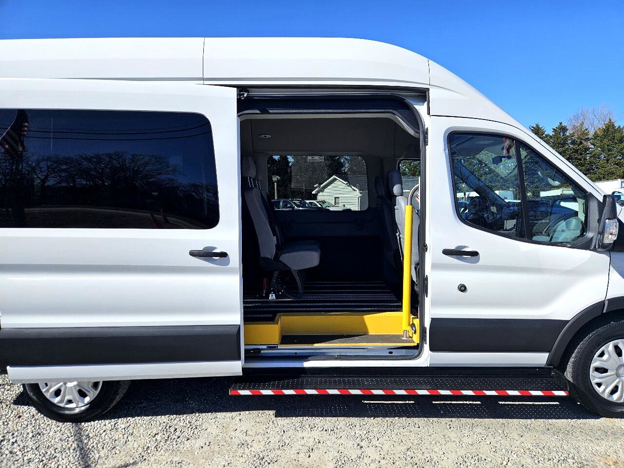 Used 2019 Ford Transit 350 XL image 24
