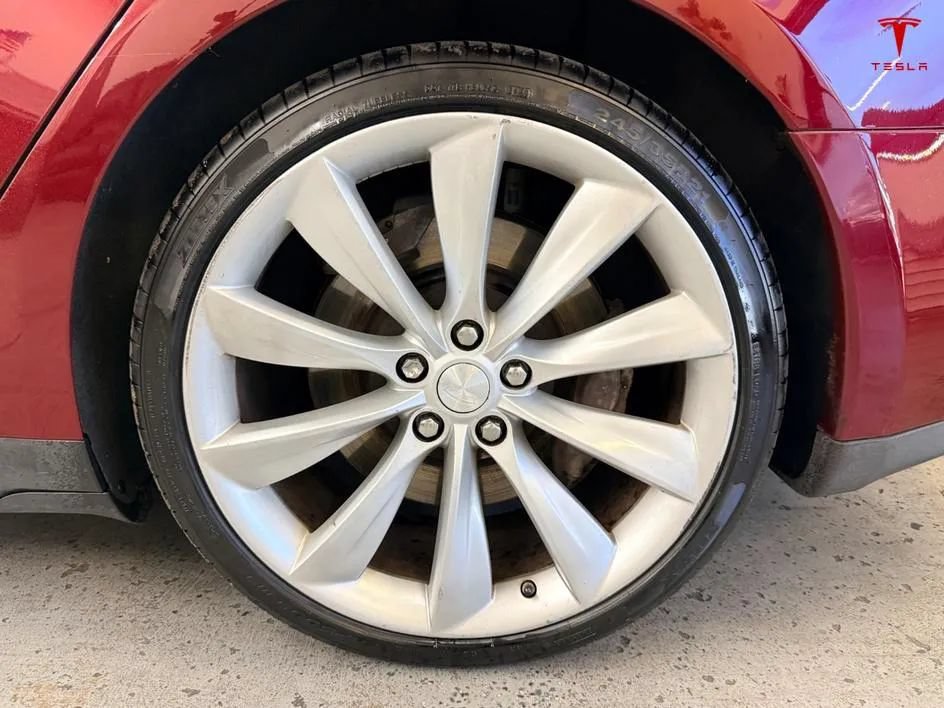 Used 2012 Tesla Model S Signature Performance RWD image 32