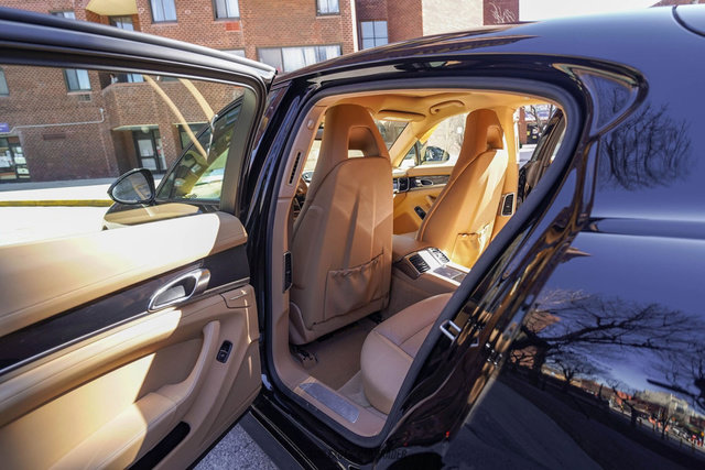 Used 2012 Porsche Panamera 4 image 63