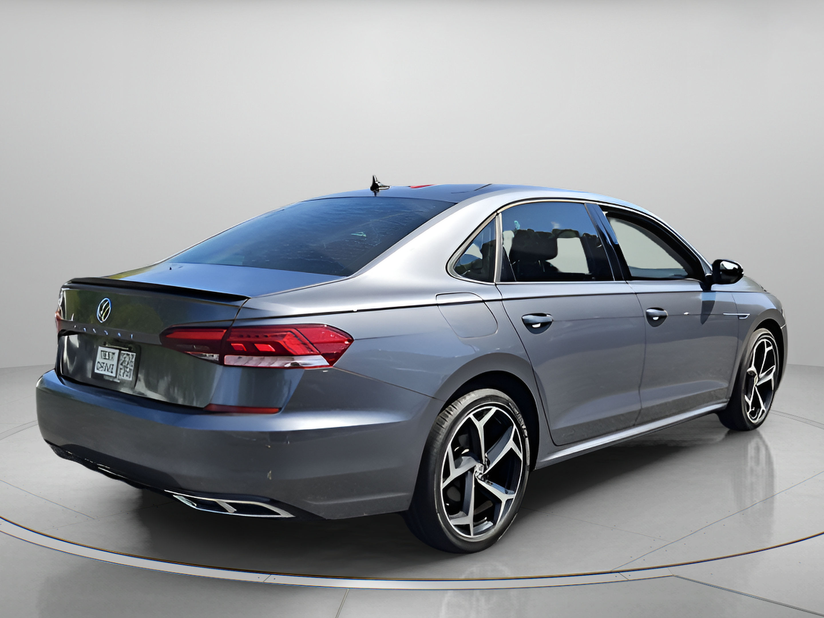 Used 2020 Volkswagen Passat 2.0T R-Line FWD image 5