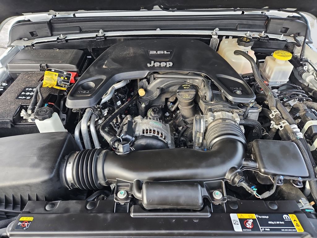 Used 2021 Jeep Gladiator Sport image 32