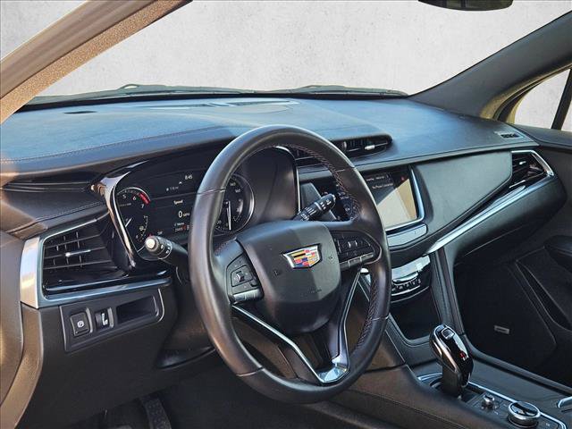 Used 2024 Cadillac XT6 Luxury w/ LPO, Floor Liner Package AWD/4WD image 10
