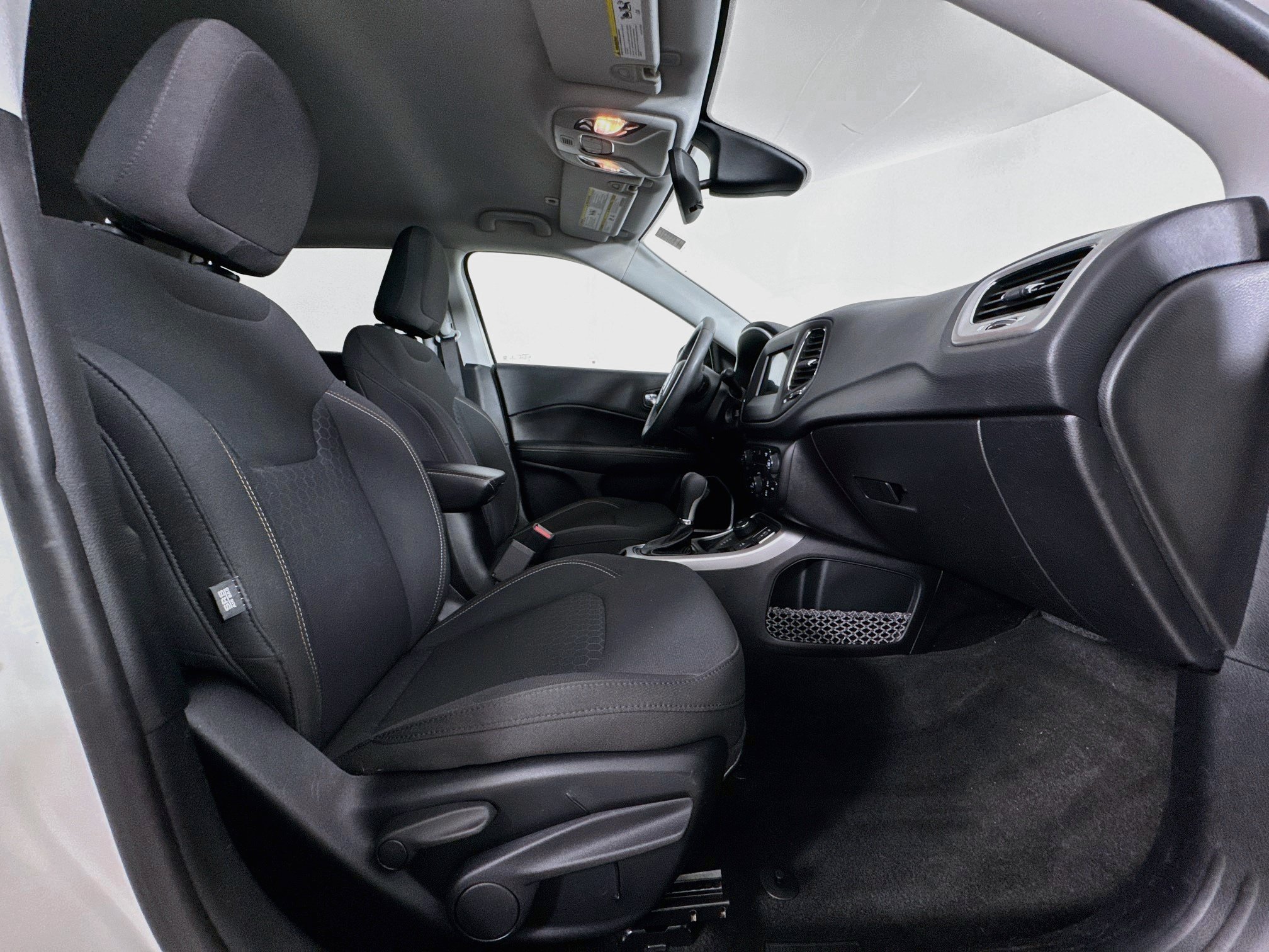 Used 2019 Jeep Compass Sport AWD/4WD image 28