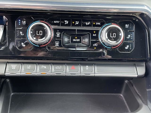 Used 2024 GMC Sierra 3500 Denali Ultimate image 16