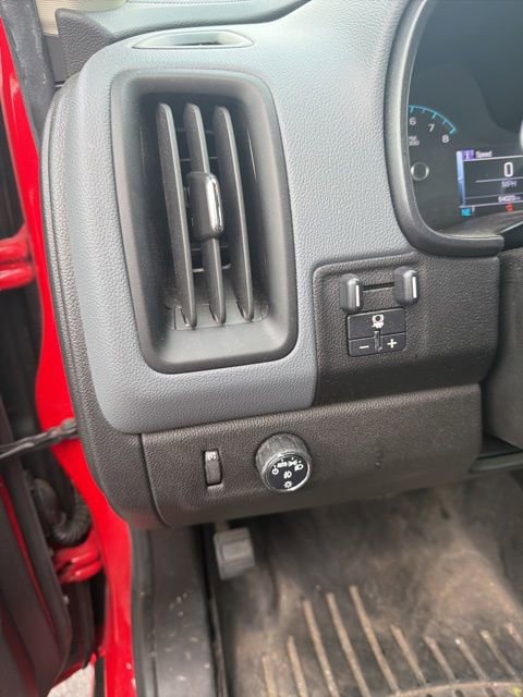 Used 2017 Chevrolet Colorado Z71 image 13