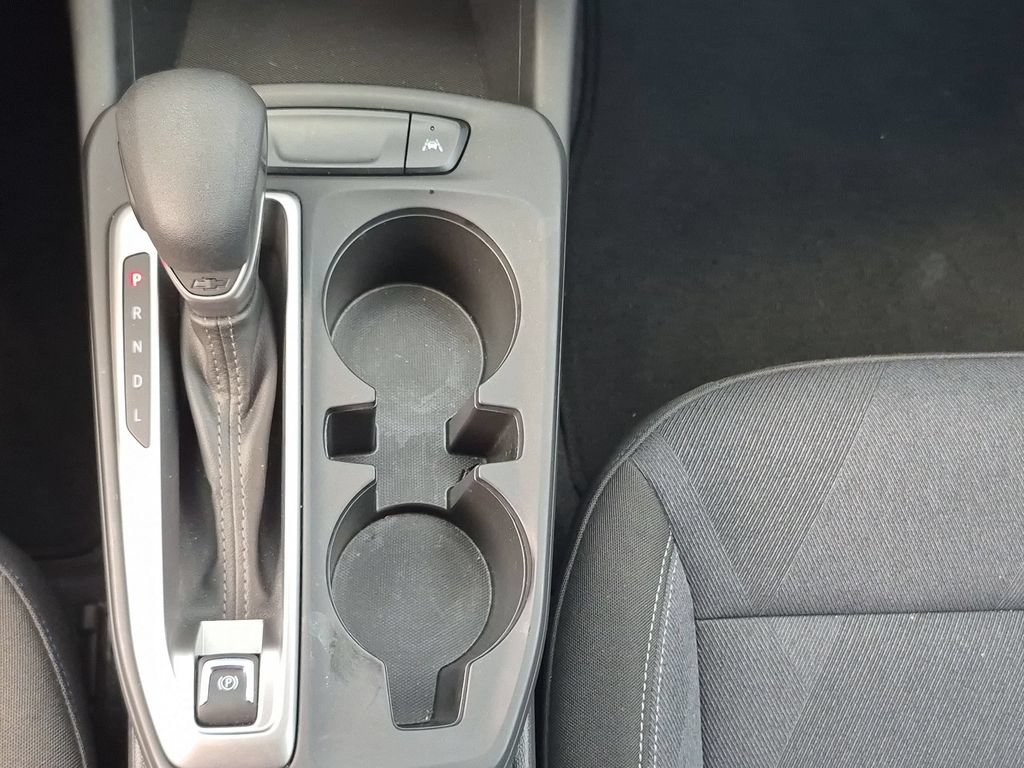 Used 2025 Chevrolet Trax LS FWD image 24
