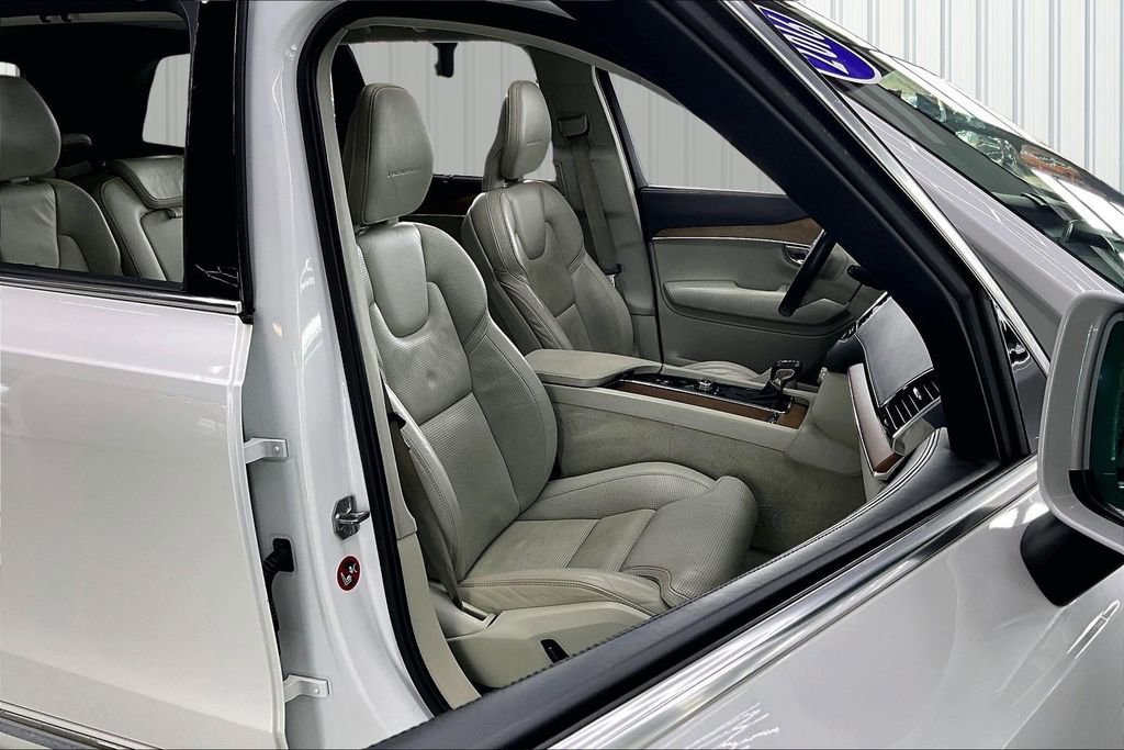 Used 2016 Volvo XC90 T6 Inscription image 27