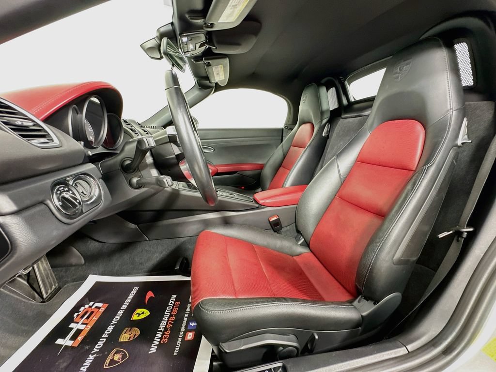 Used 2017 Porsche 718 Boxster RWD image 15