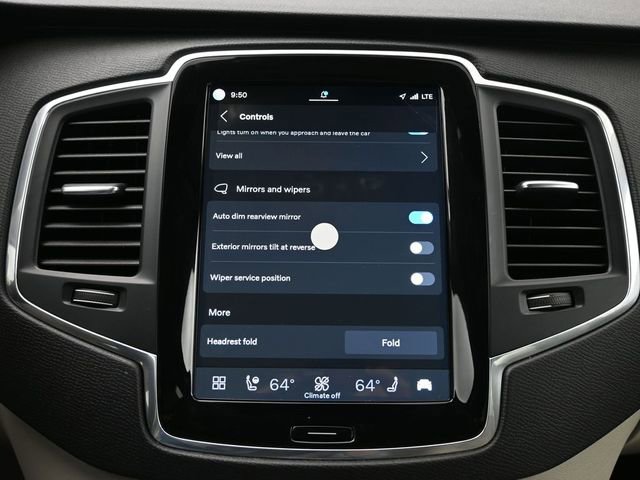 Used 2023 Volvo XC90 B6 Core w/ Protection Package Premier image 19