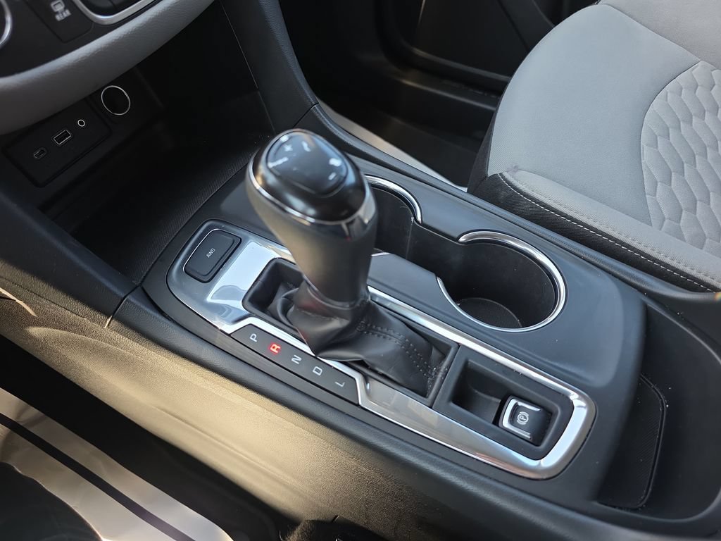 Used 2020 Chevrolet Equinox LT AWD/4WD image 19