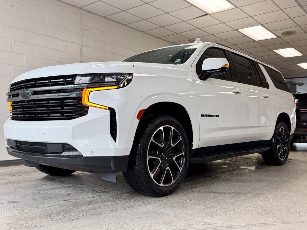 Used 2022 Chevrolet Suburban RST w/ Sport Performance Package AWD/4WD image 25