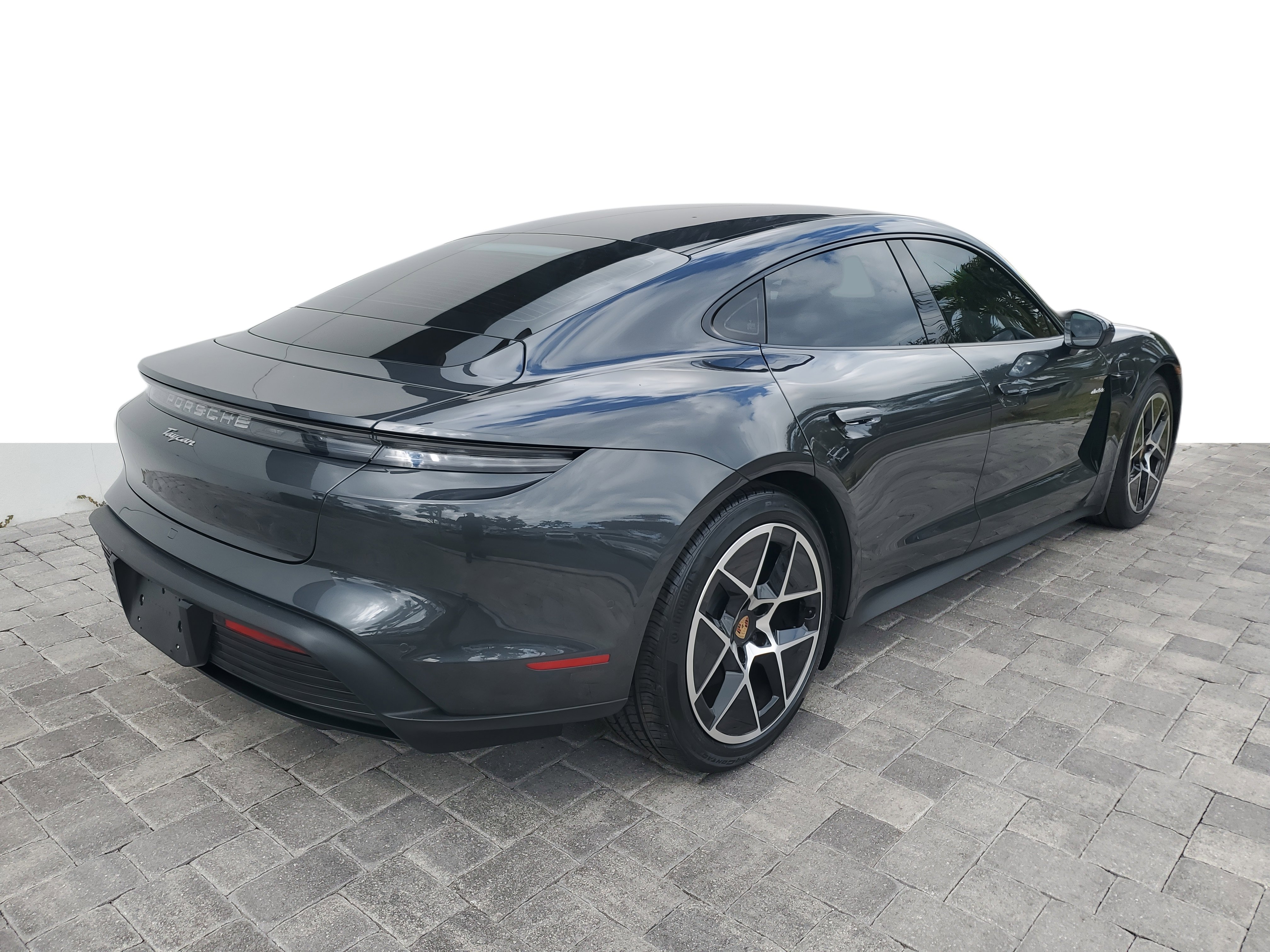 Used 2025 Porsche Taycan image 6