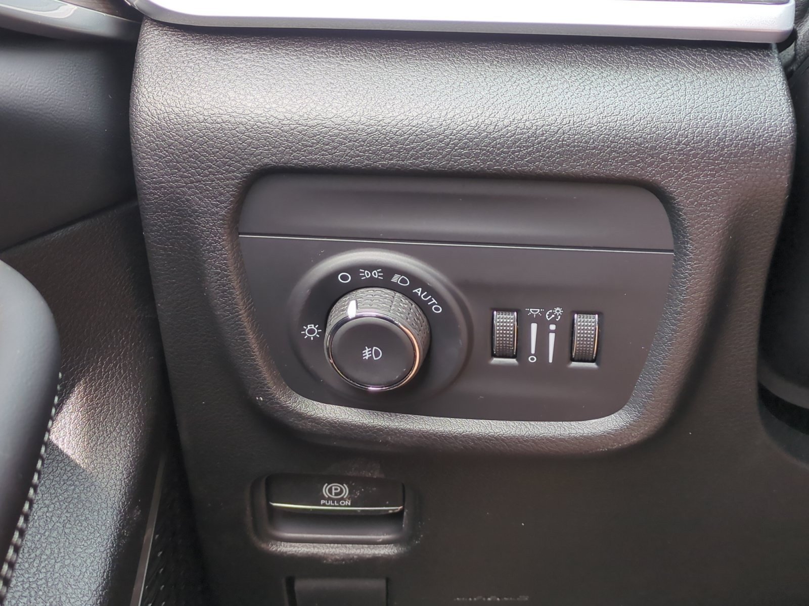New 2026 Jeep Grand Cherokee Limited AWD/4WD image 31