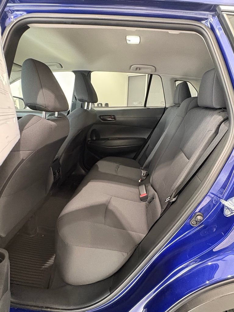Used 2022 Toyota Corolla Cross LE AWD/4WD image 15