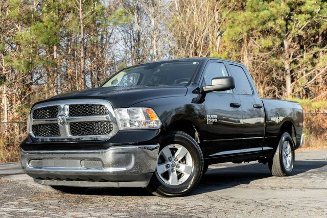 Used 2024 RAM 1500 Classic SLT image 2