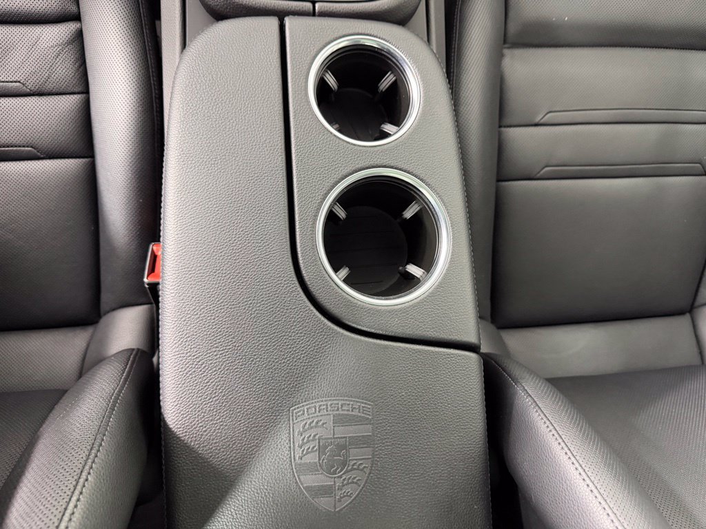 Certified 2023 Porsche Panamera 4 Platinum Edition AWD/4WD image 33