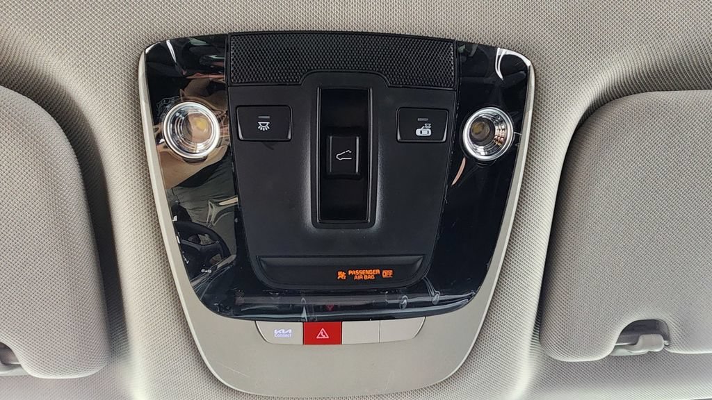 New 2026 Kia Sorento S w/ S Panoramic Sunroof Package FWD image 31