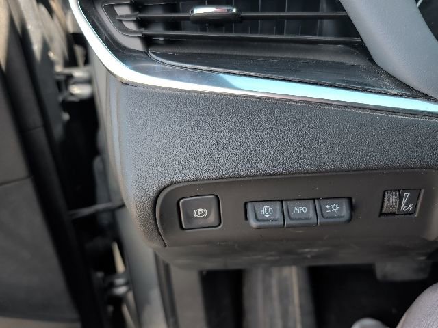 Used 2023 Buick Enclave Premium image 21