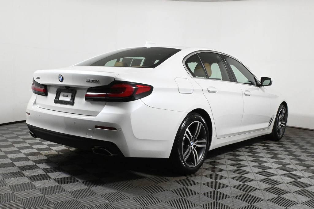Certified 2022 BMW 530i xDrive w/ Convenience Package image 7