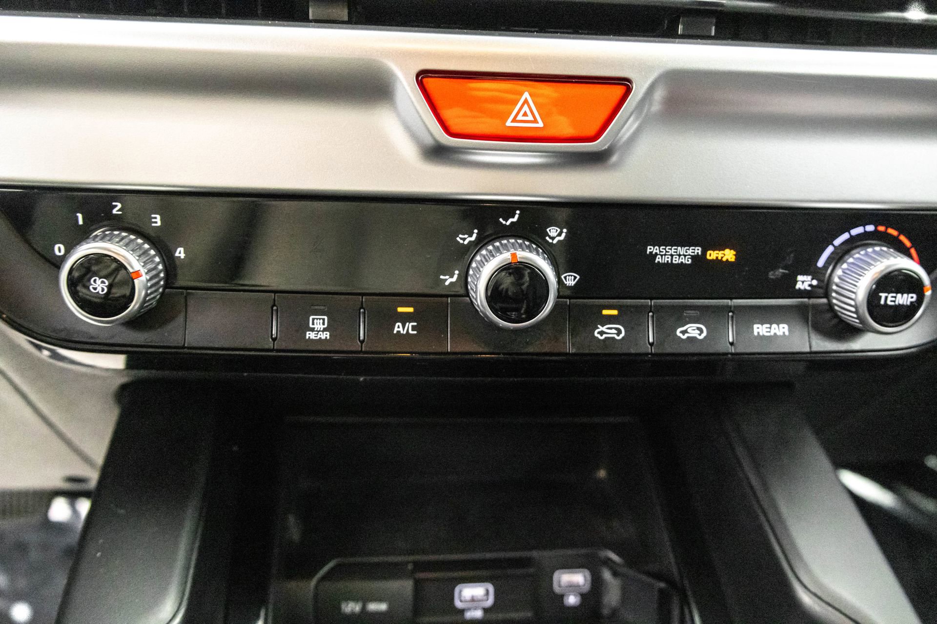 Used 2021 Kia Telluride LX image 27