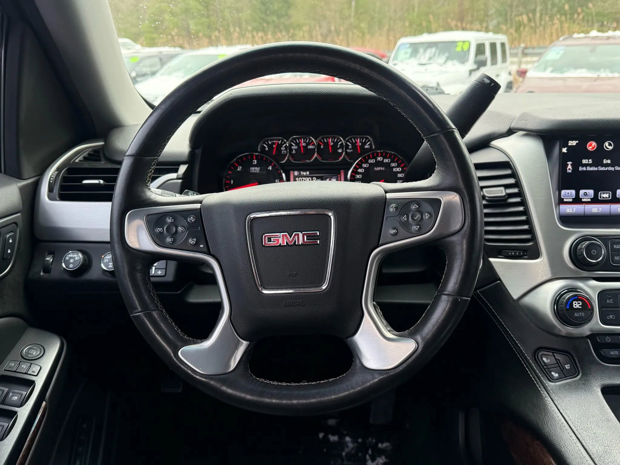 Used 2016 GMC Yukon SLT w/ Open Road Package image 18