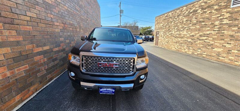 Used 2018 GMC Canyon Denali image 7