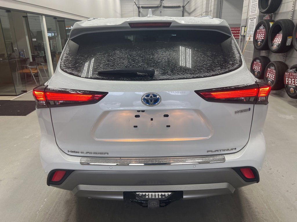 Used 2022 Toyota Highlander Platinum image 6