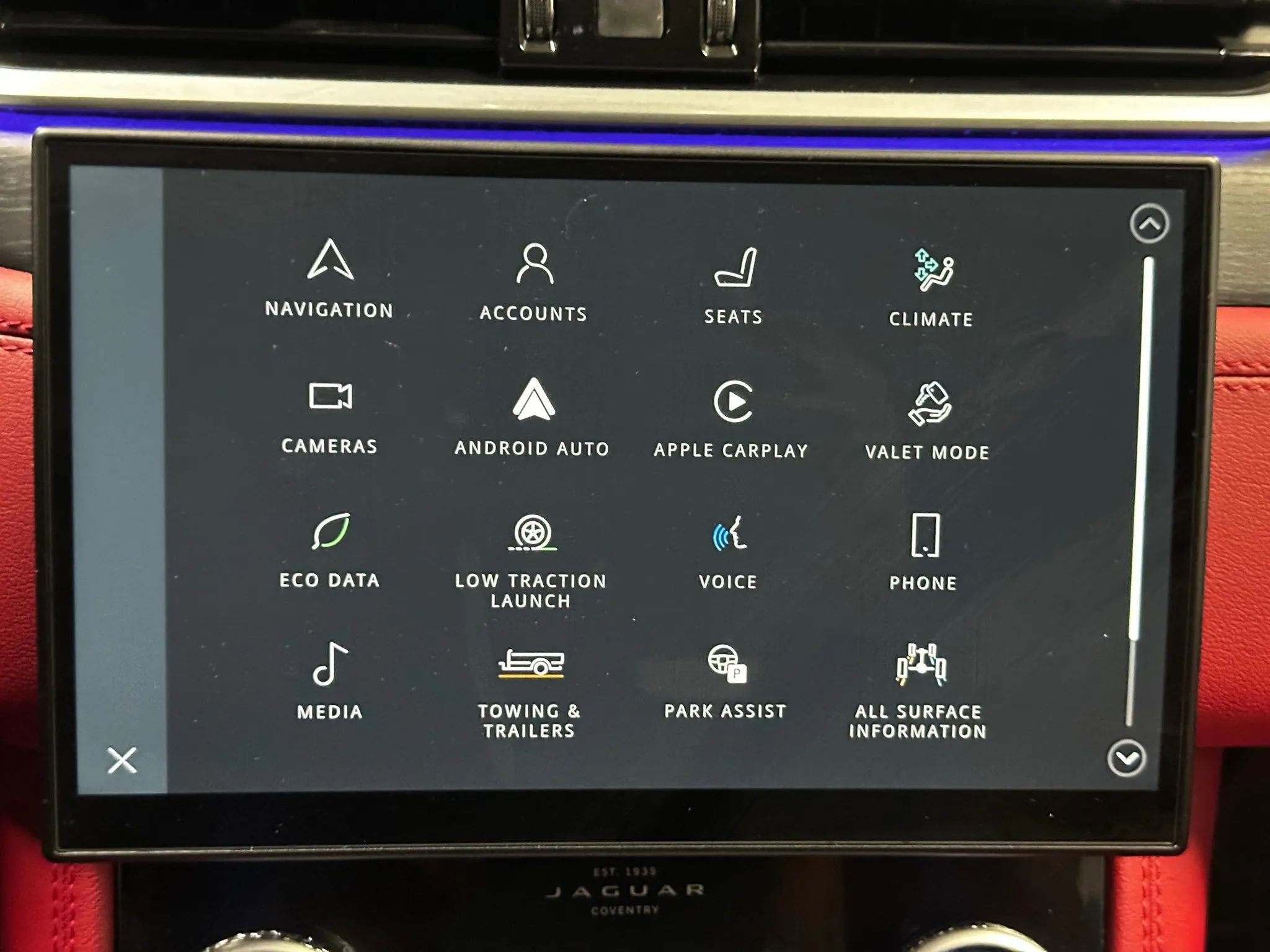 Used 2026 Jaguar F-PACE R-Dynamic S image 37