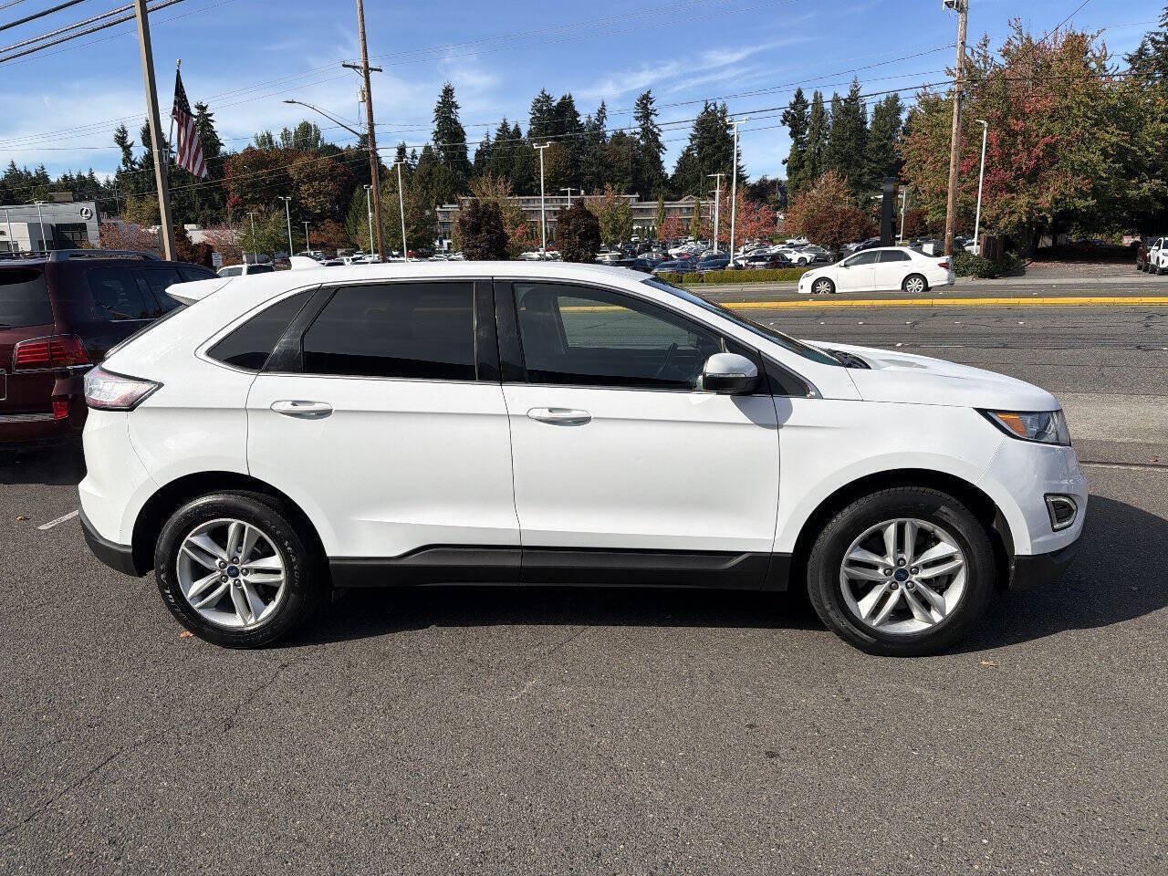 Used 2018 Ford Edge SEL AWD/4WD image 7