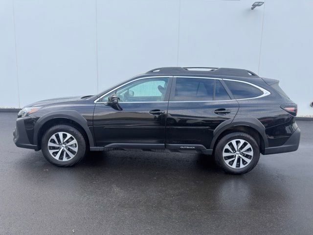 Certified 2025 Subaru Outback Premium image 9