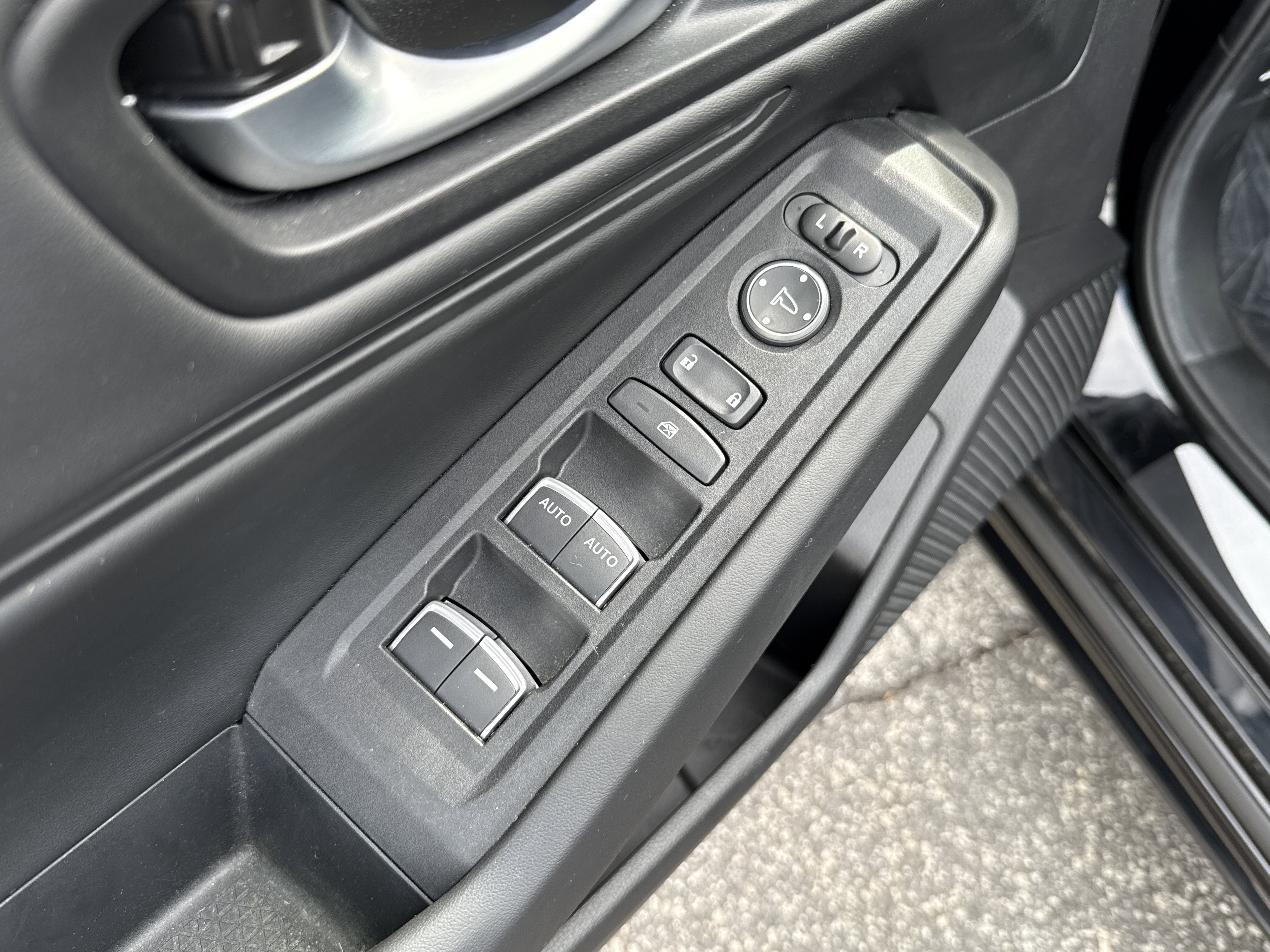 Used 2024 Honda Accord EX-L image 15